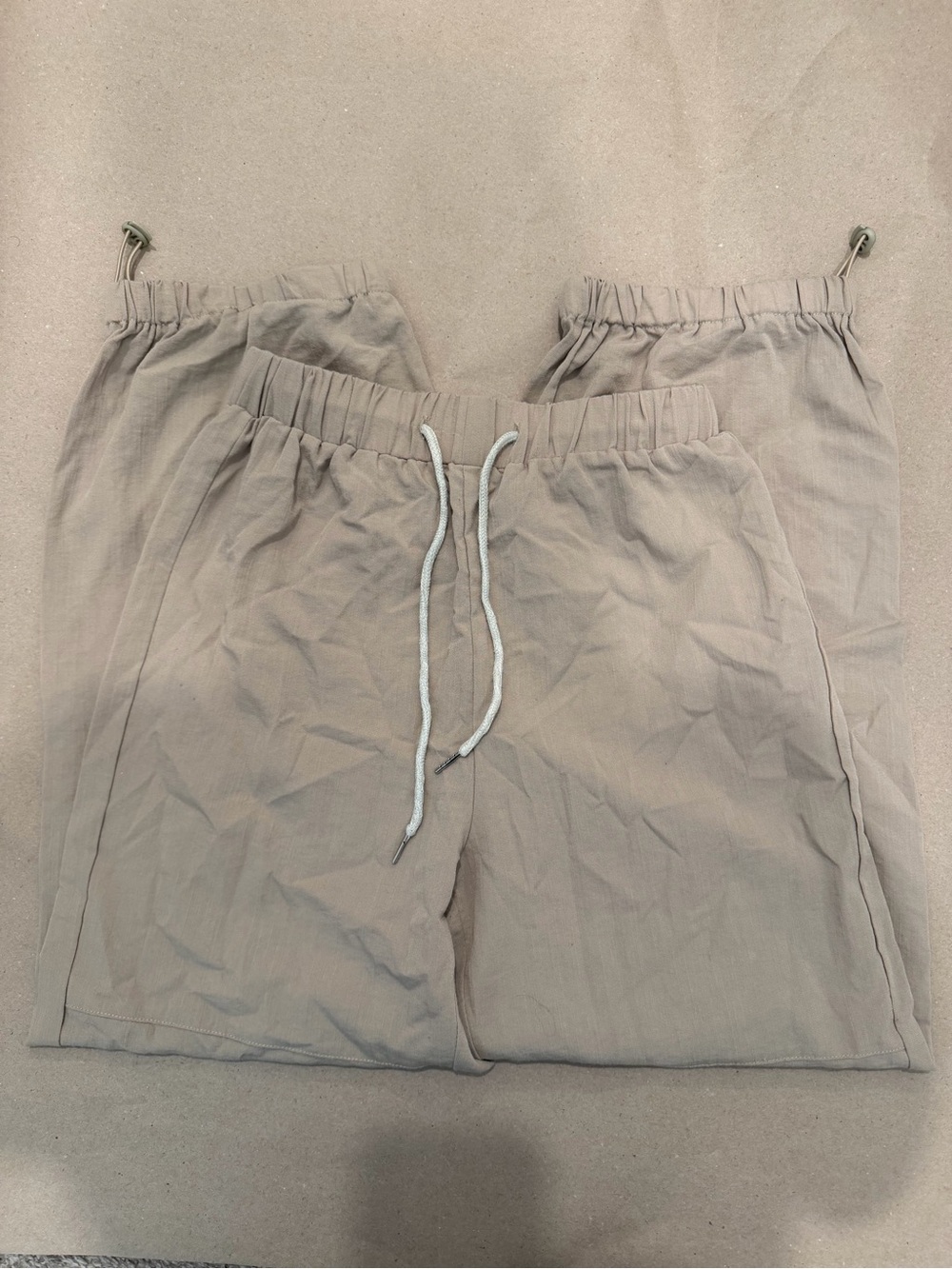 Tan Beige Parachute Cargo Pants Adjustable Toggle Hem Medium